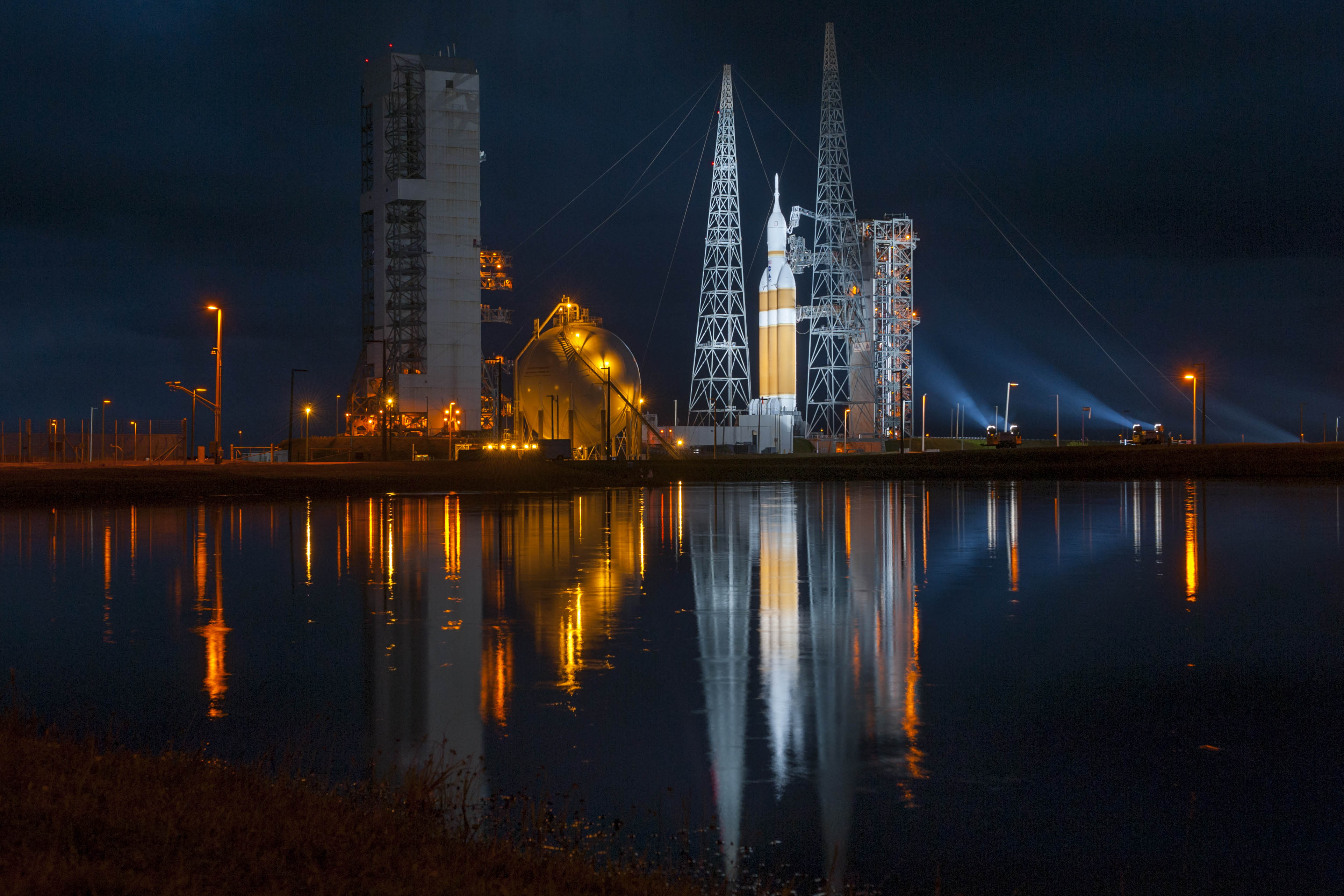 Here Is Your Spectacular Orion Wallpaper Gizmodo Uk