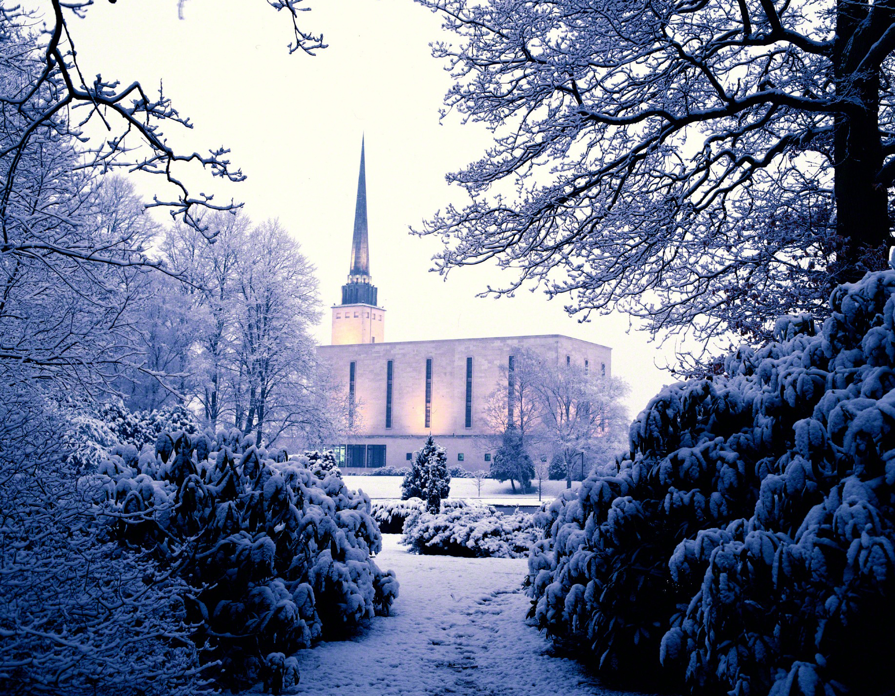 London England Temple In The Winter