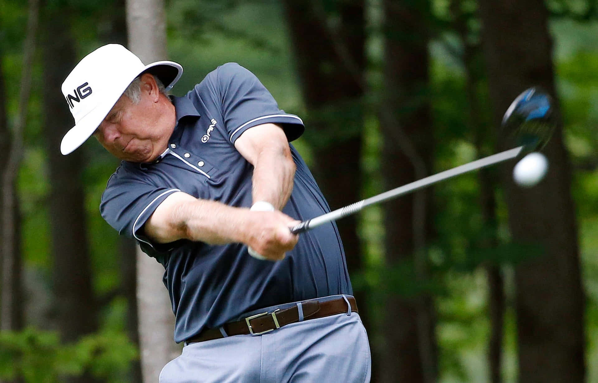 Kirk Triplett Hitting The Golf Ball Wallpaper