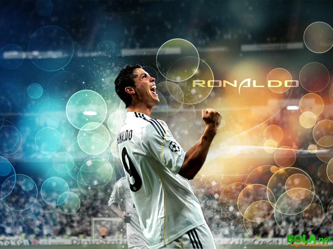 Cristiano Ronaldo Wallpaper World Fansite