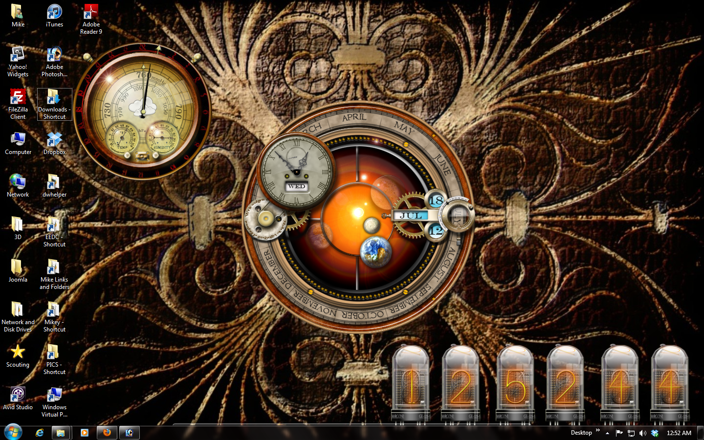 The Gentleman Time Traveler Steampunk Desktop