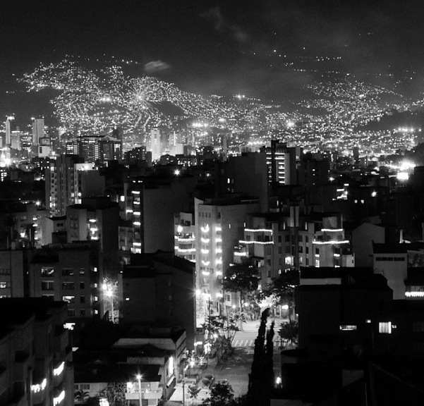 Daragomz Gives Us A Monochrome Of Medell N At Night