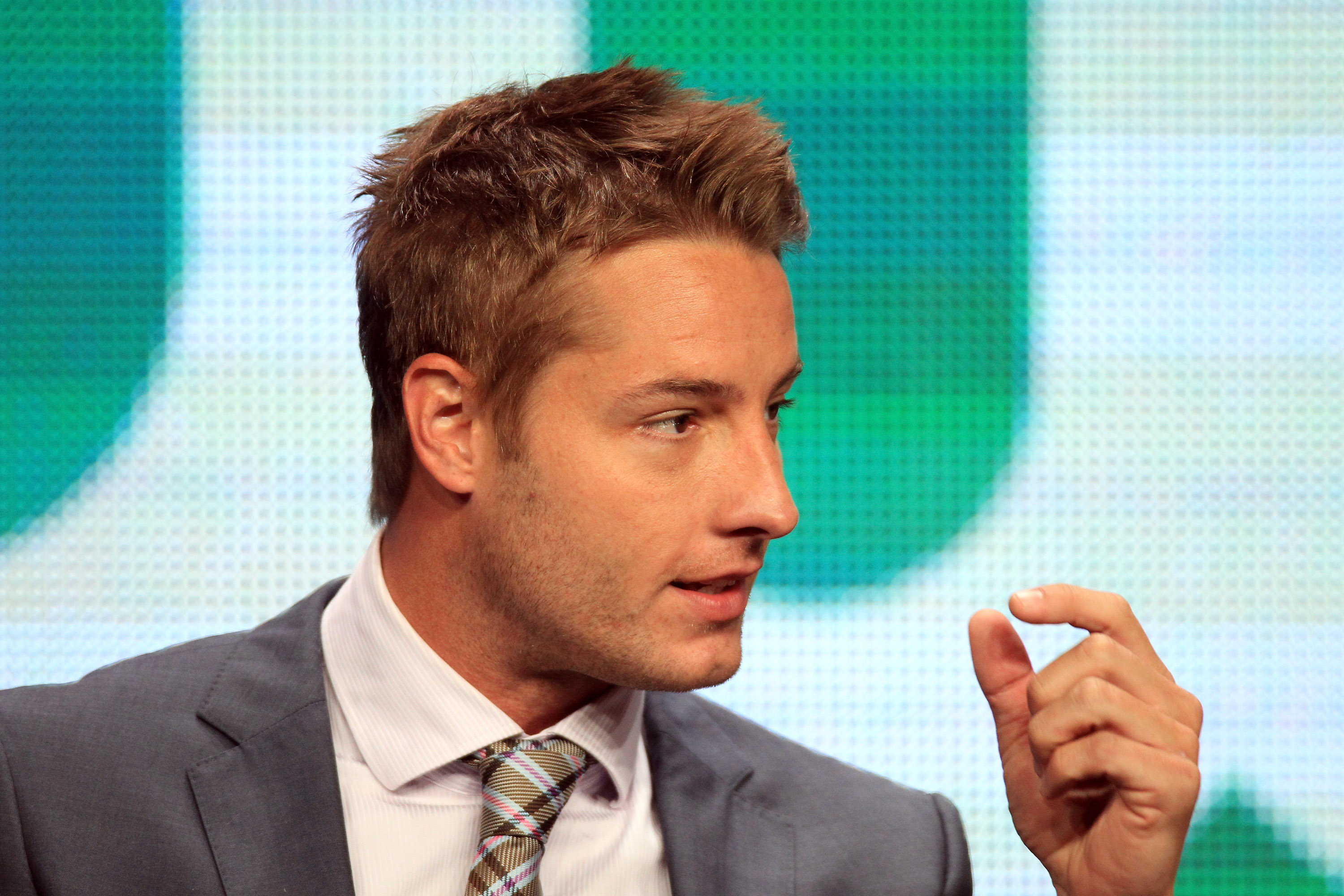 Pictures Of Justin Hartley Celebrities