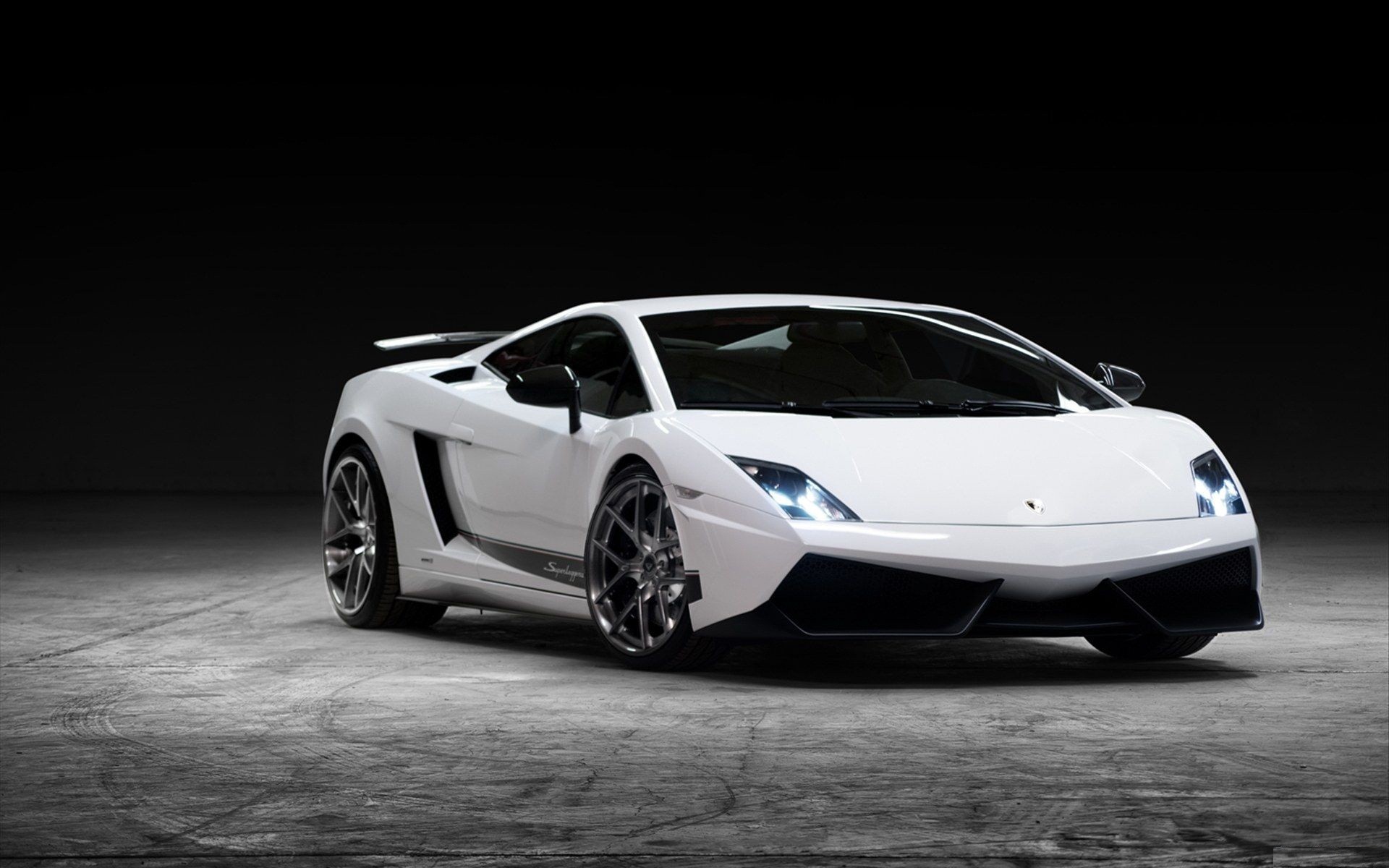 White Lamborghini Gallardo Car Wallpaper HD