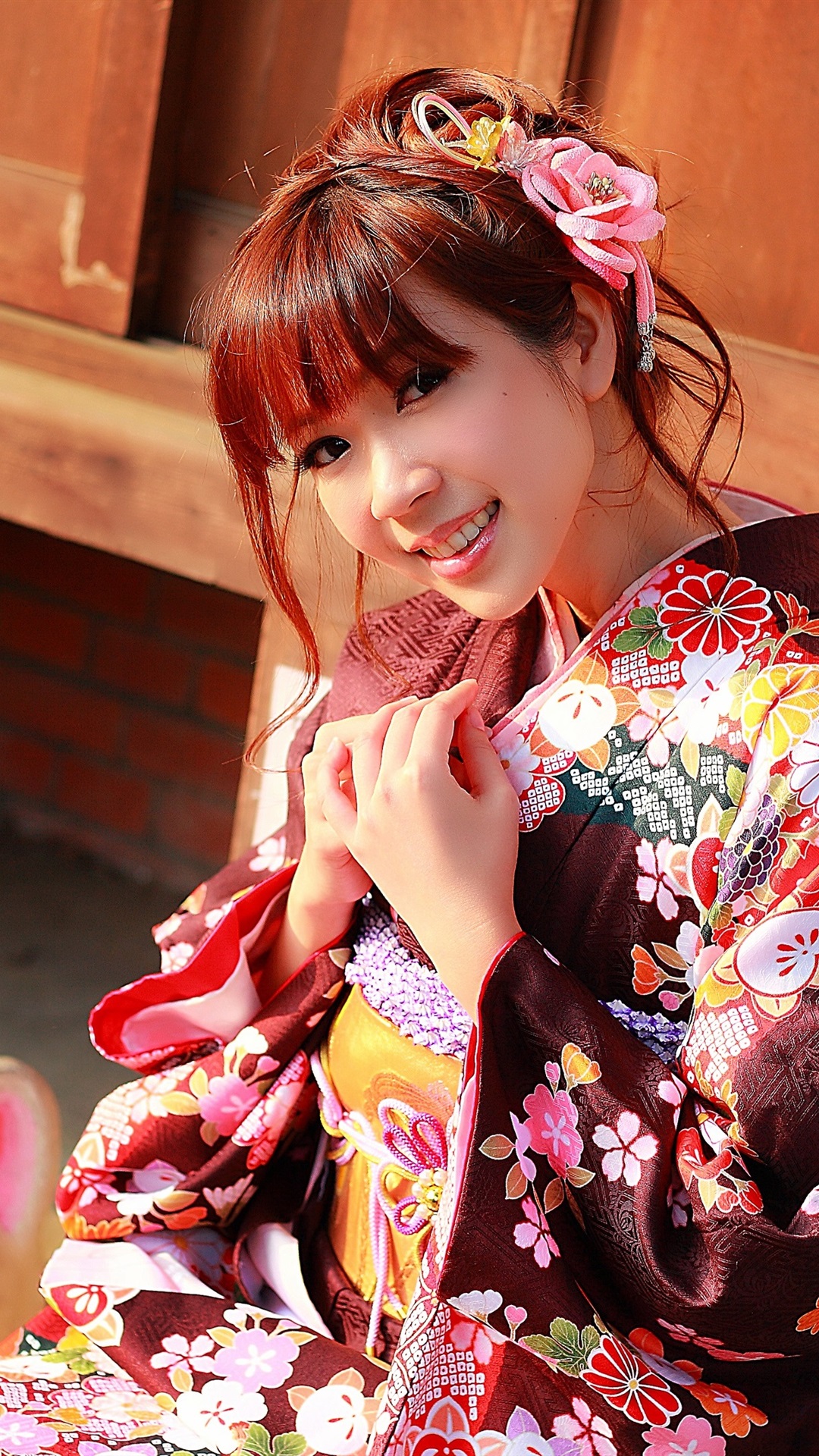 Japanese Girl Beautiful Kimono iPhone Wallpaper