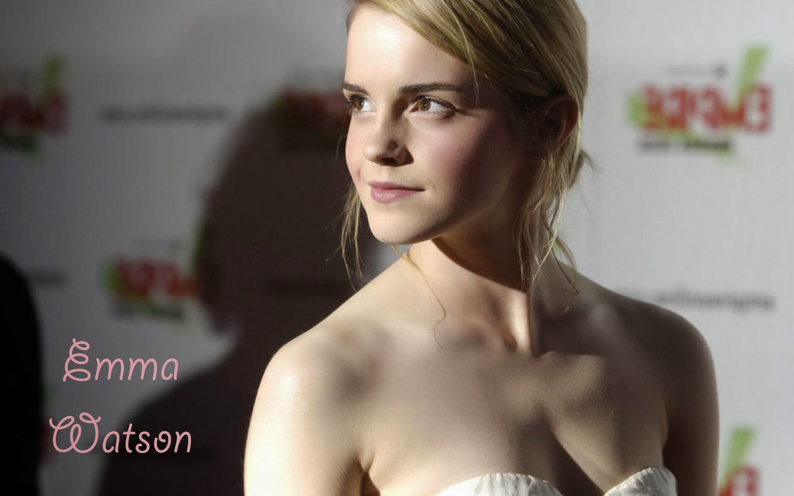 Emma Watson Widescreen Wallpaper