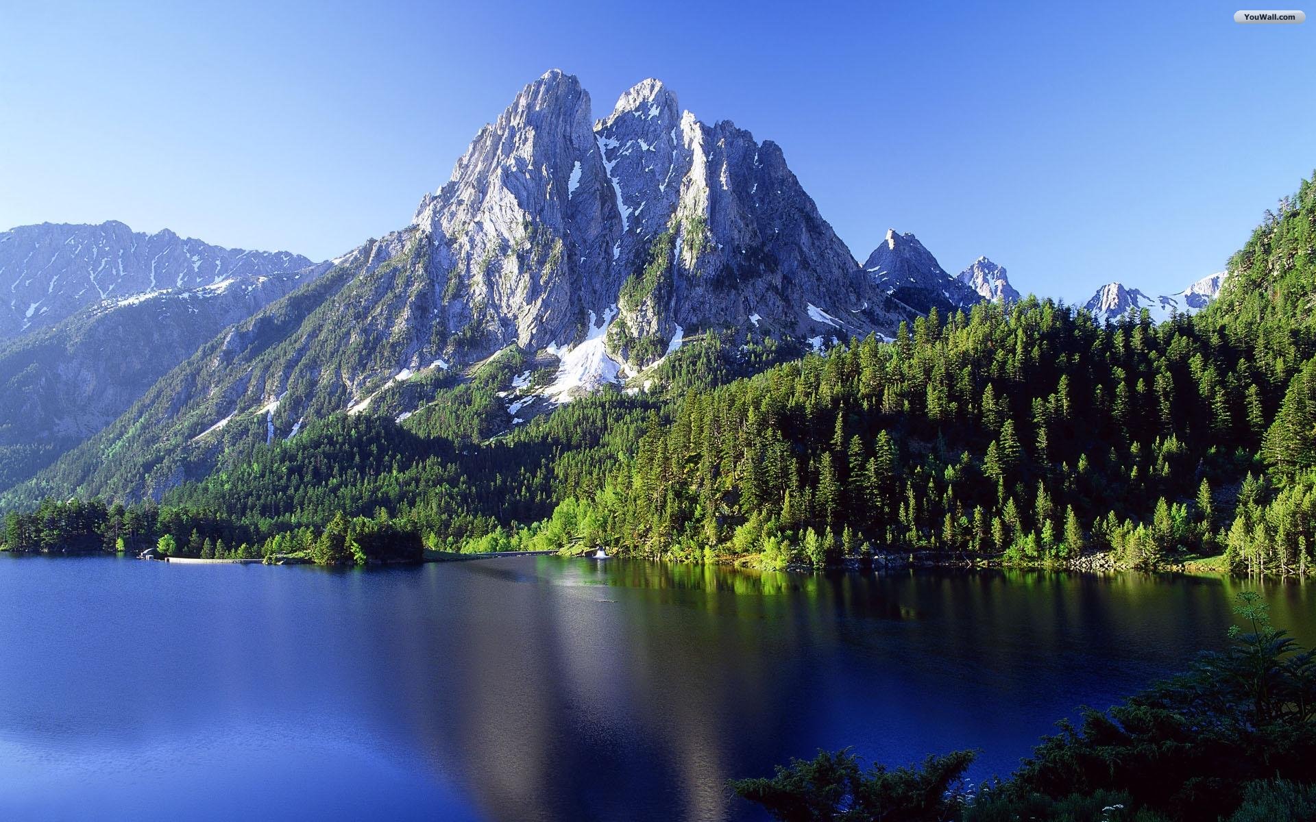 Beautiful Mountain Picture Wallpaper HD Resolution