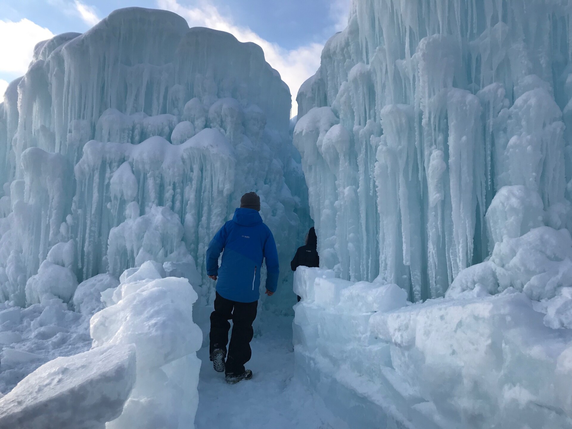 Free download Lake Geneva Ice Castles are finally open [PHOTOS