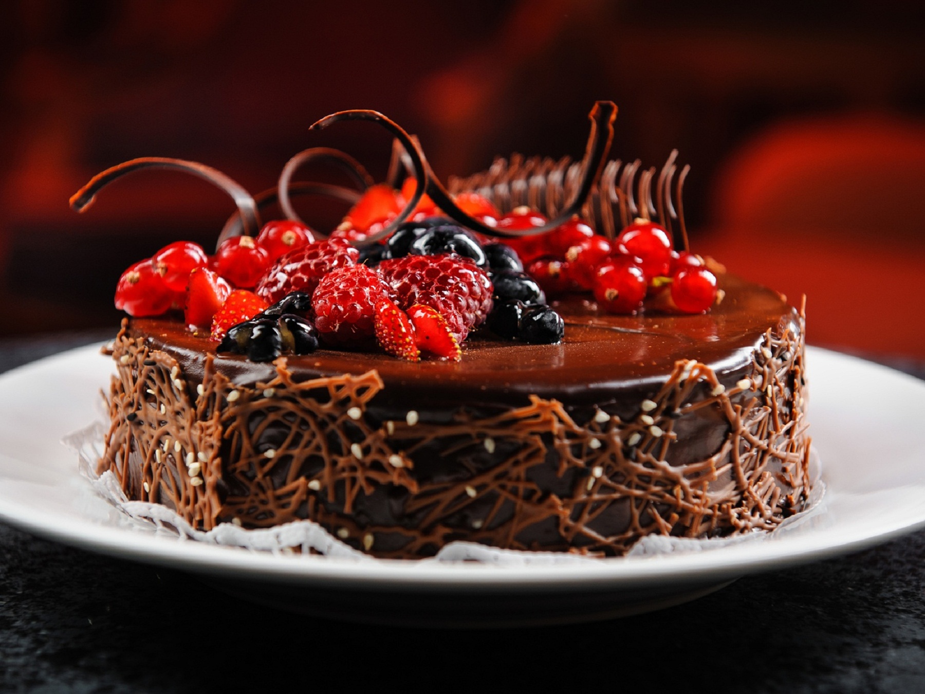 Happy birthday delicious cake with chocolate chips HD Wallpapers