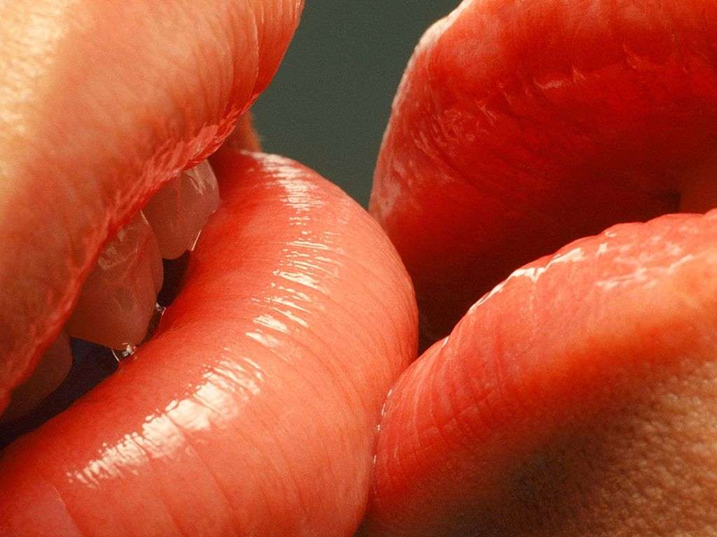 Of Lip Kiss Wallpaper HD