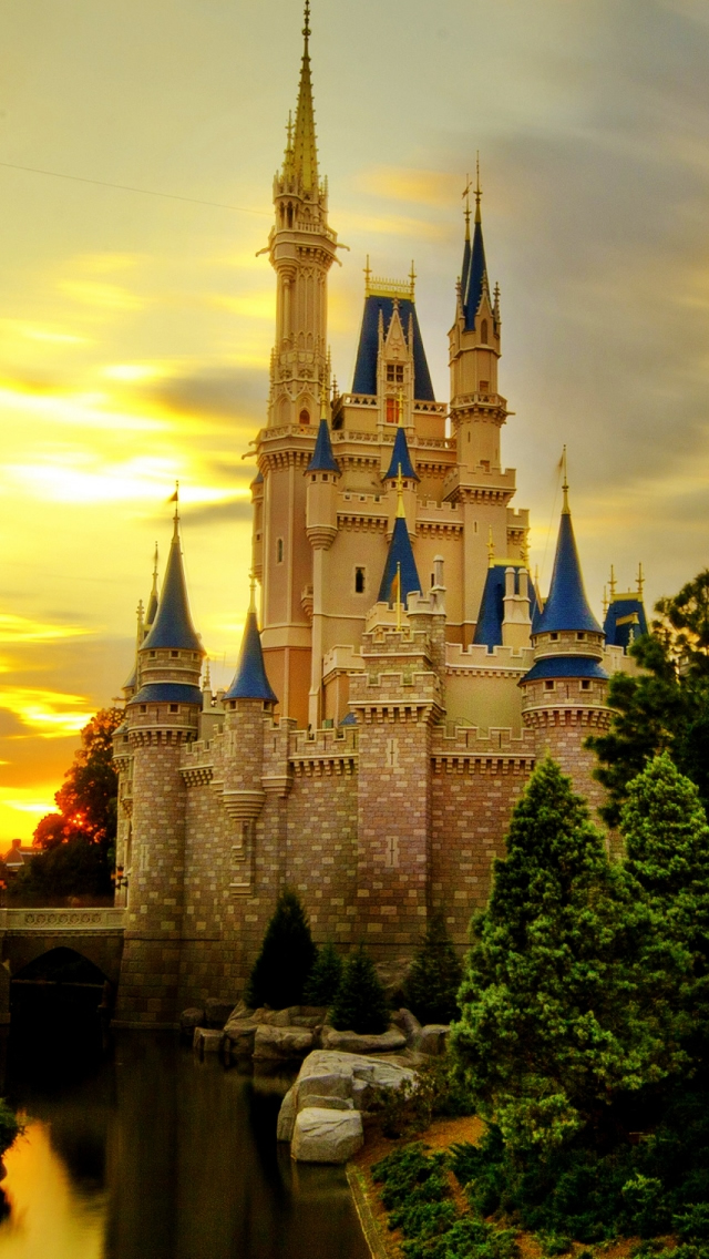Cinderella Castle iPhone 5s Wallpaper