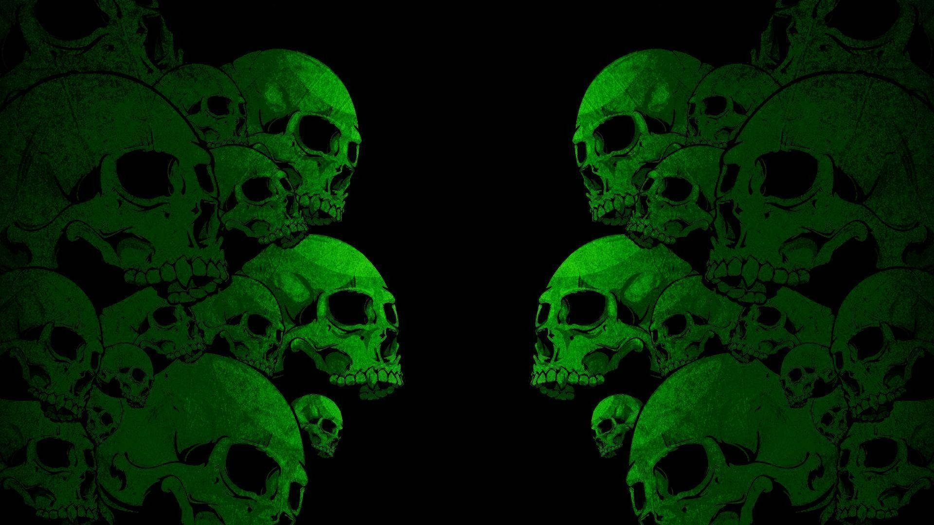 The Green Fire Skull Shines With Danger But Also Beauty Wallpaper