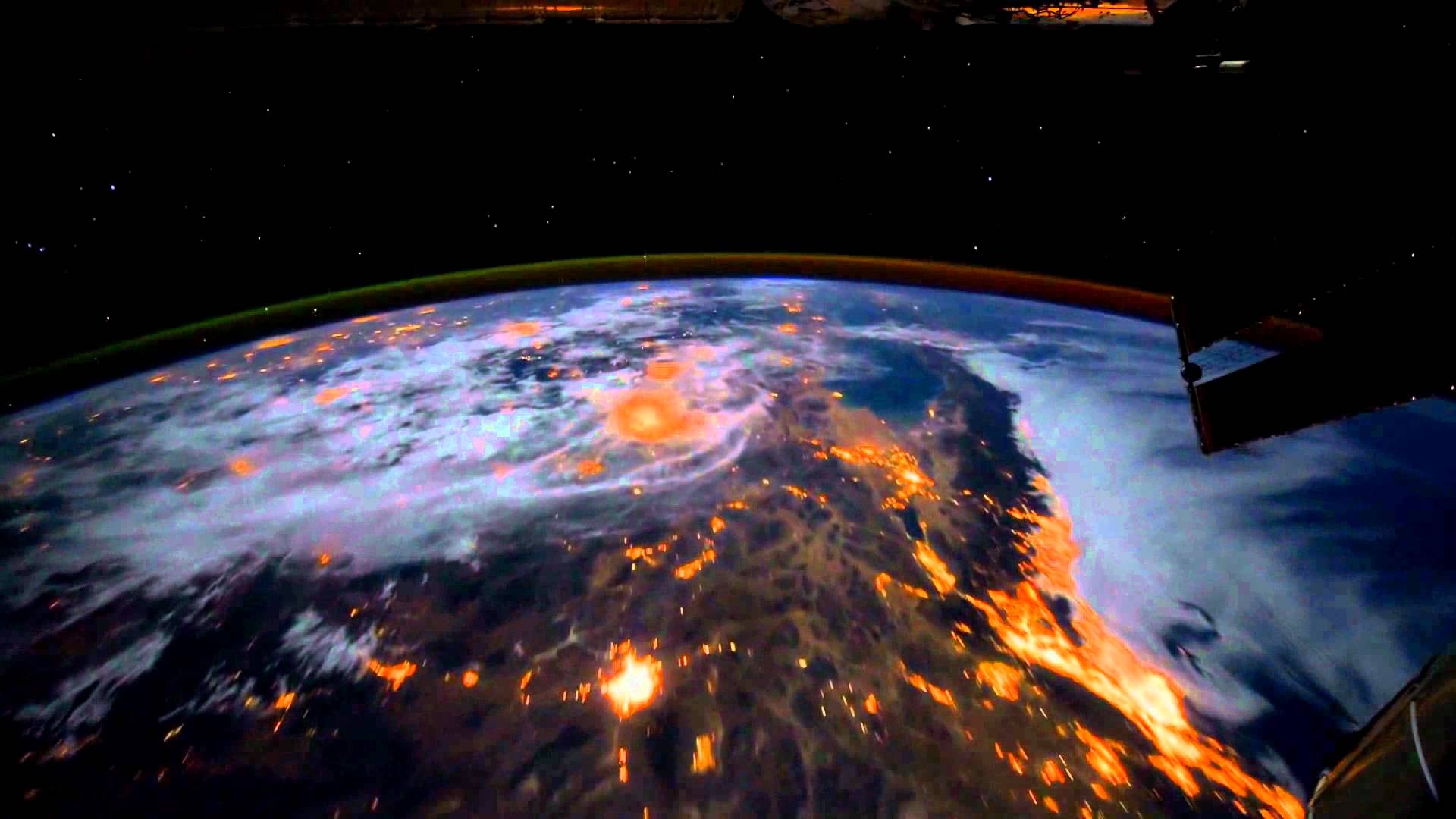 Dreamscene Animated Wallpaper Earth From The Iss