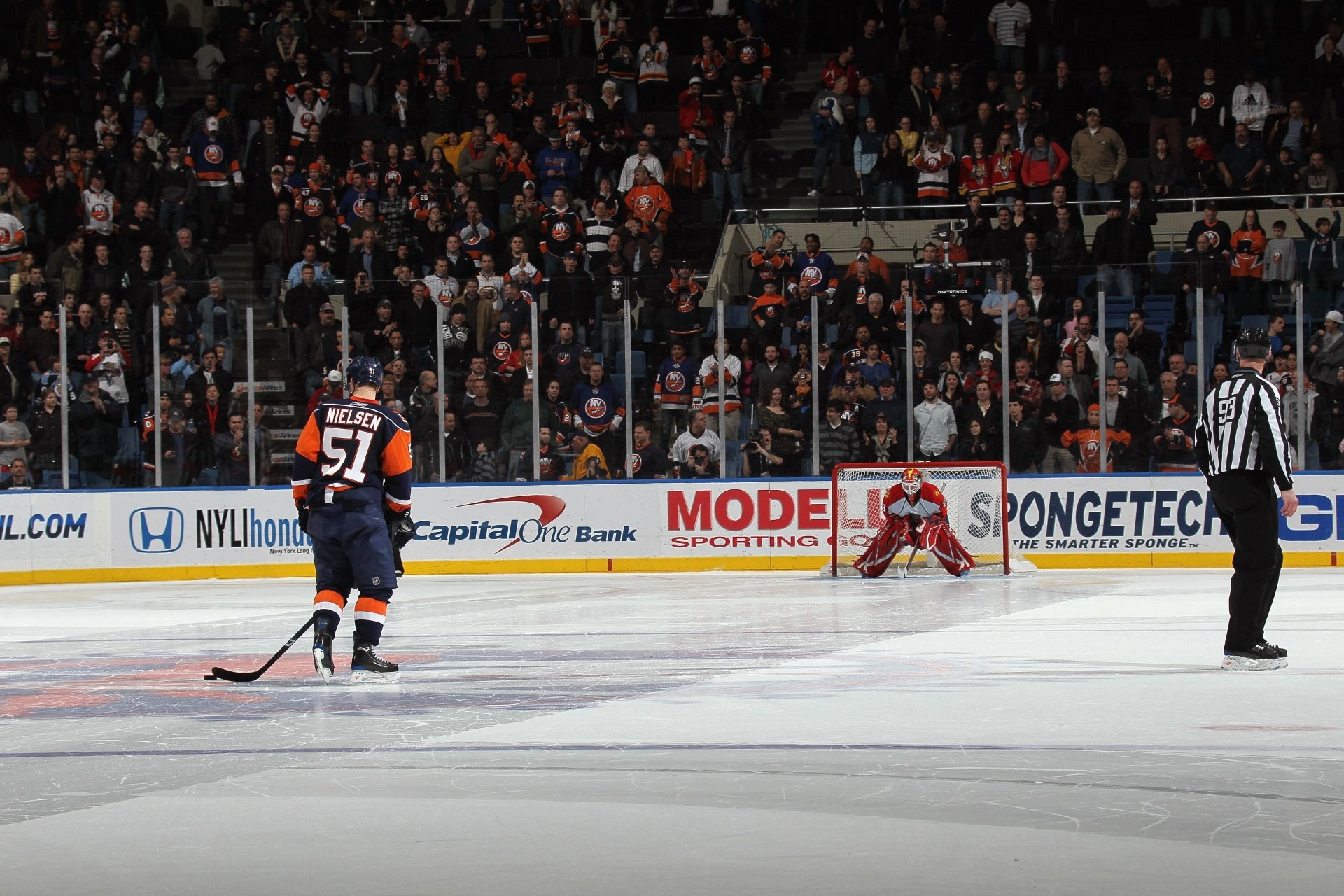 Hockey Sports 4k Ultra HD Wallpaper