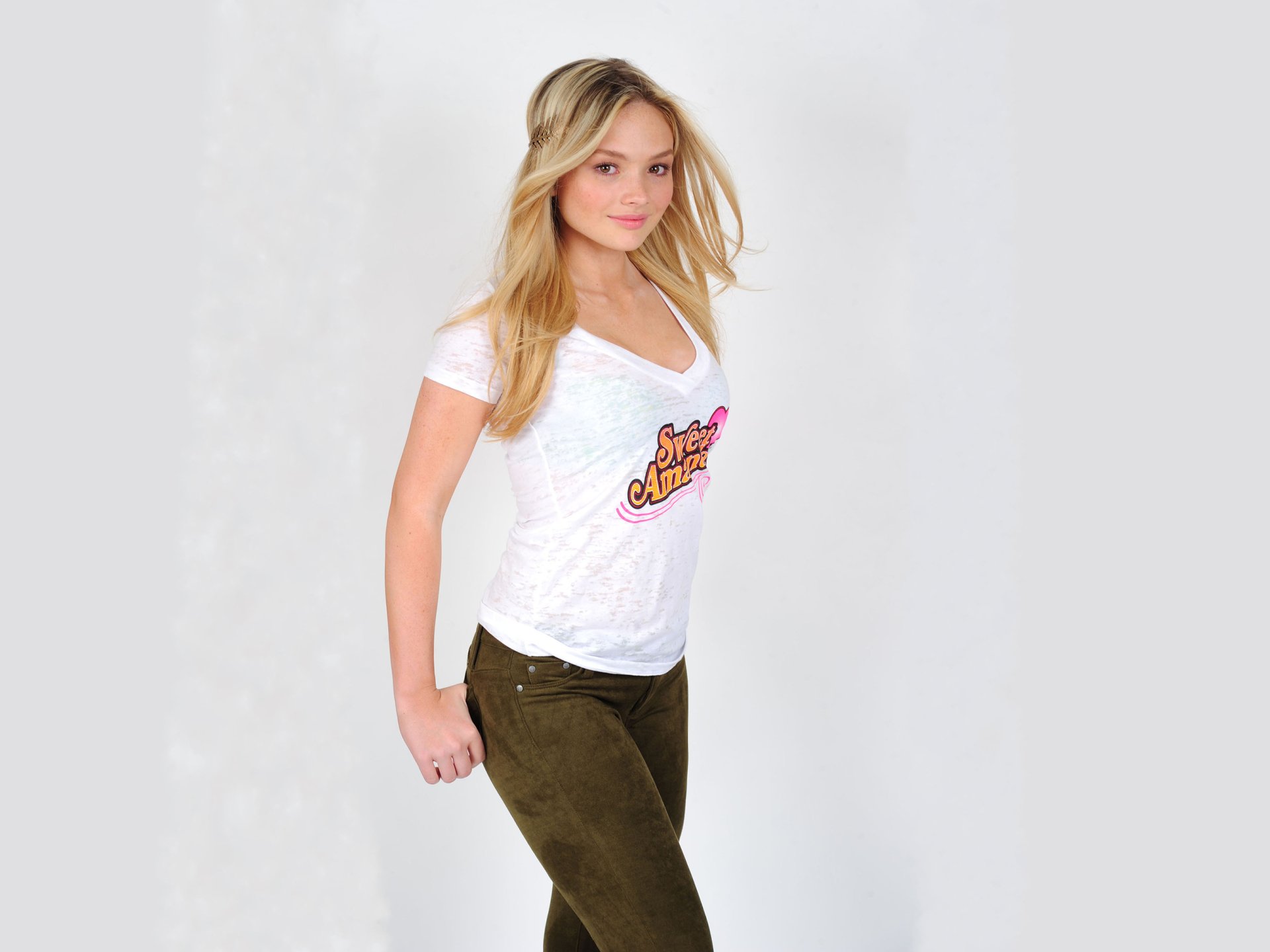Natalie Alyn Lind HD Wallpapers Background Images