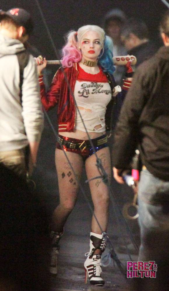 Robbie As Harley Quinn More In Action On The Set Of Suicide Squad