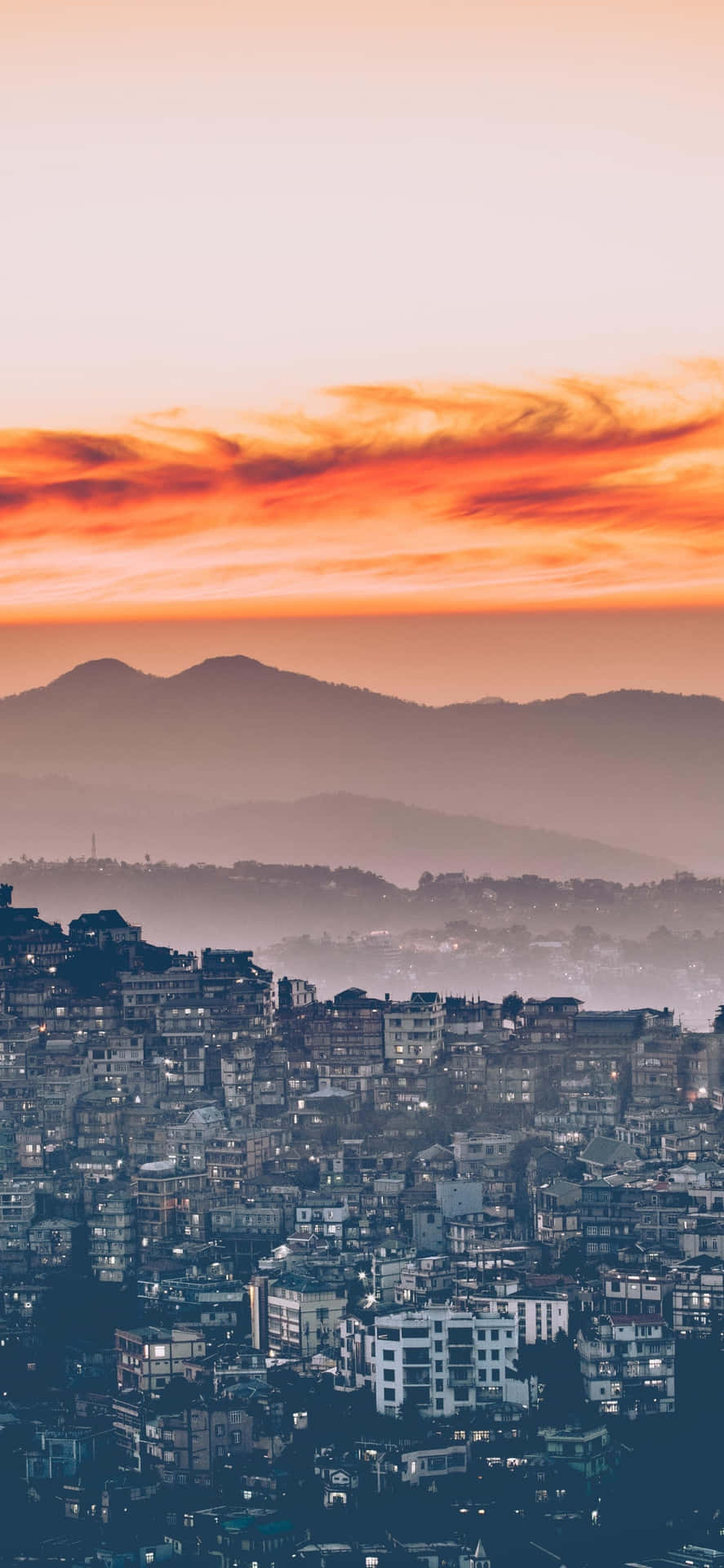 Take In The Of A Beautiful City Sunset With Your iPhone Wallpaper