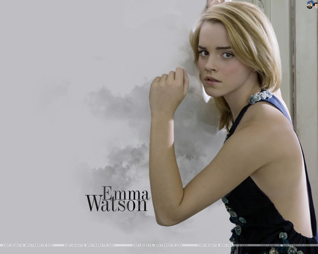 Onfolip Emma Watson Burberry Wallpaper