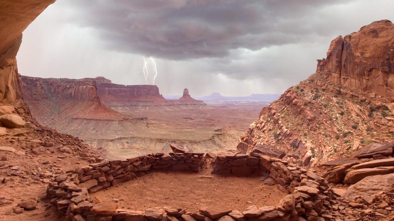  utah deserts landscapes lightning wallpaper HQ WALLPAPER   179541 1366x768