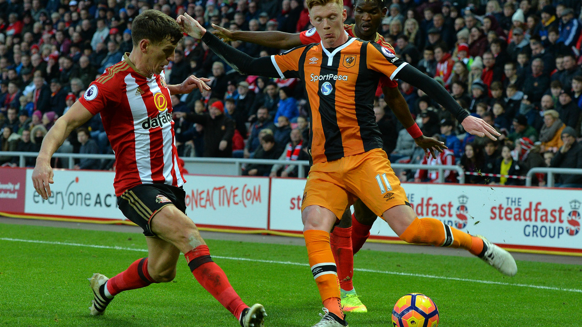 Sunderland 3 0 Hull Aniche at the double to secure vital win