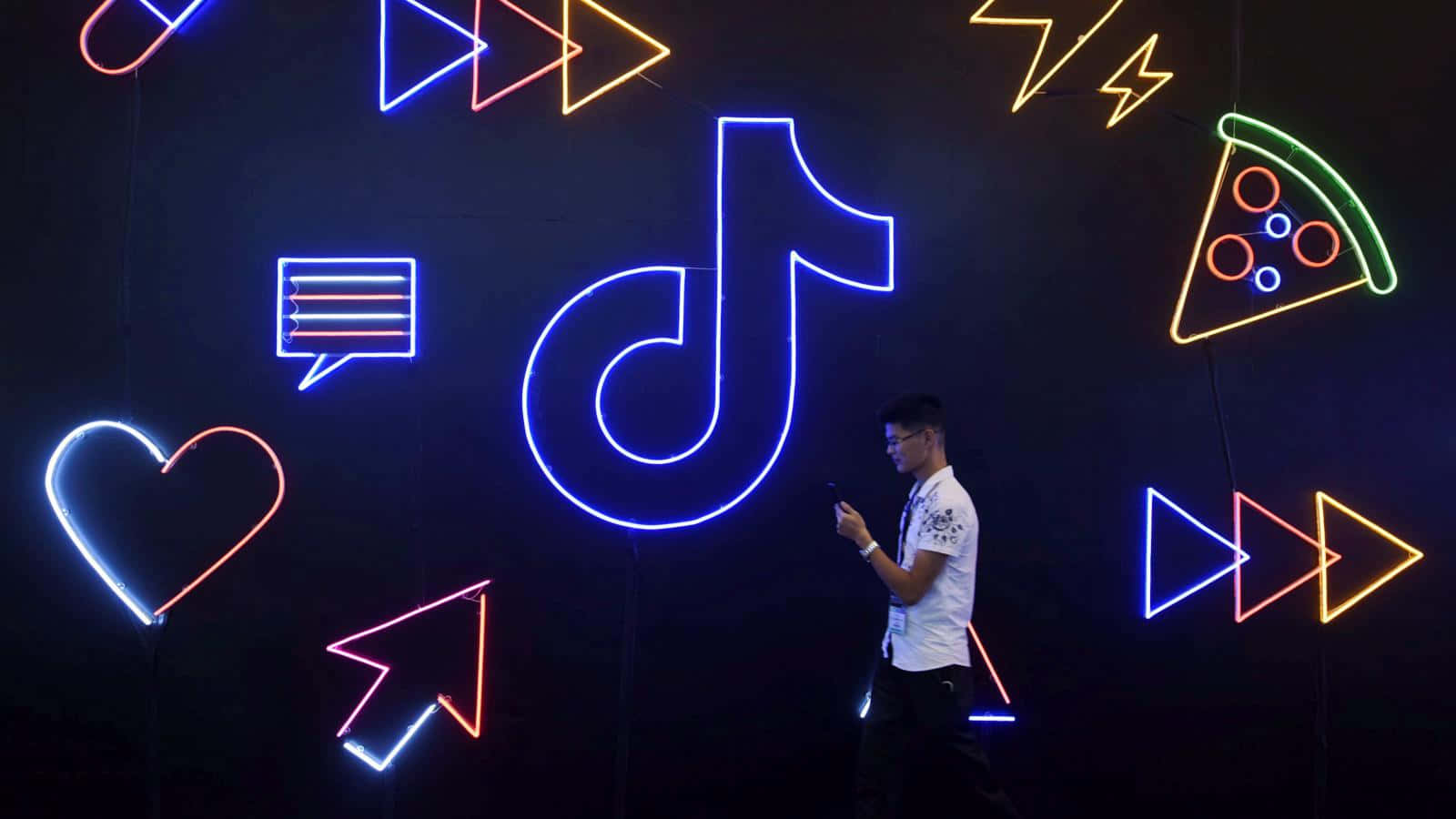 Tiktok Aesthetics Wallpaper