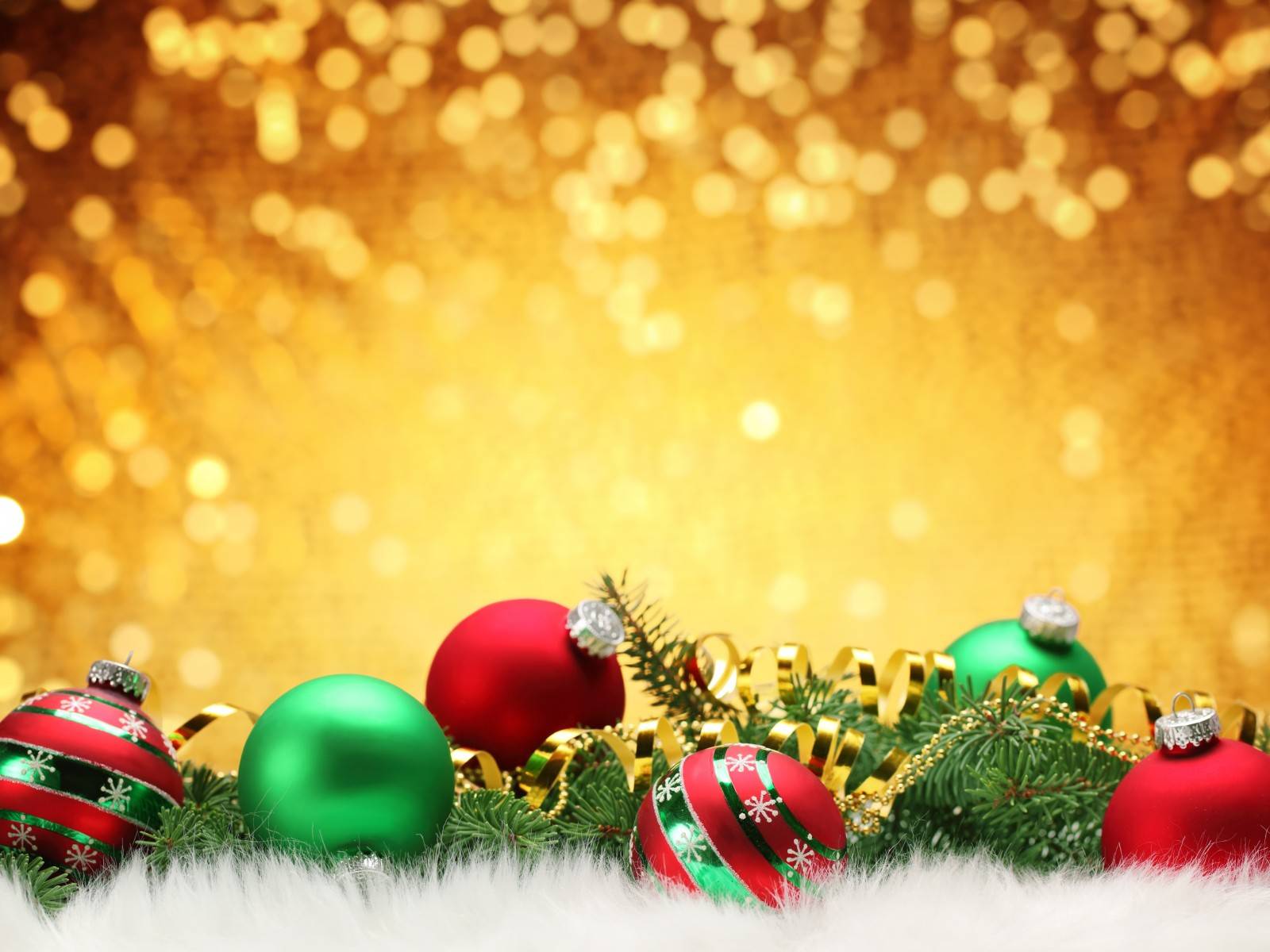 Nice Christmas Picture Colorful Balls Background
