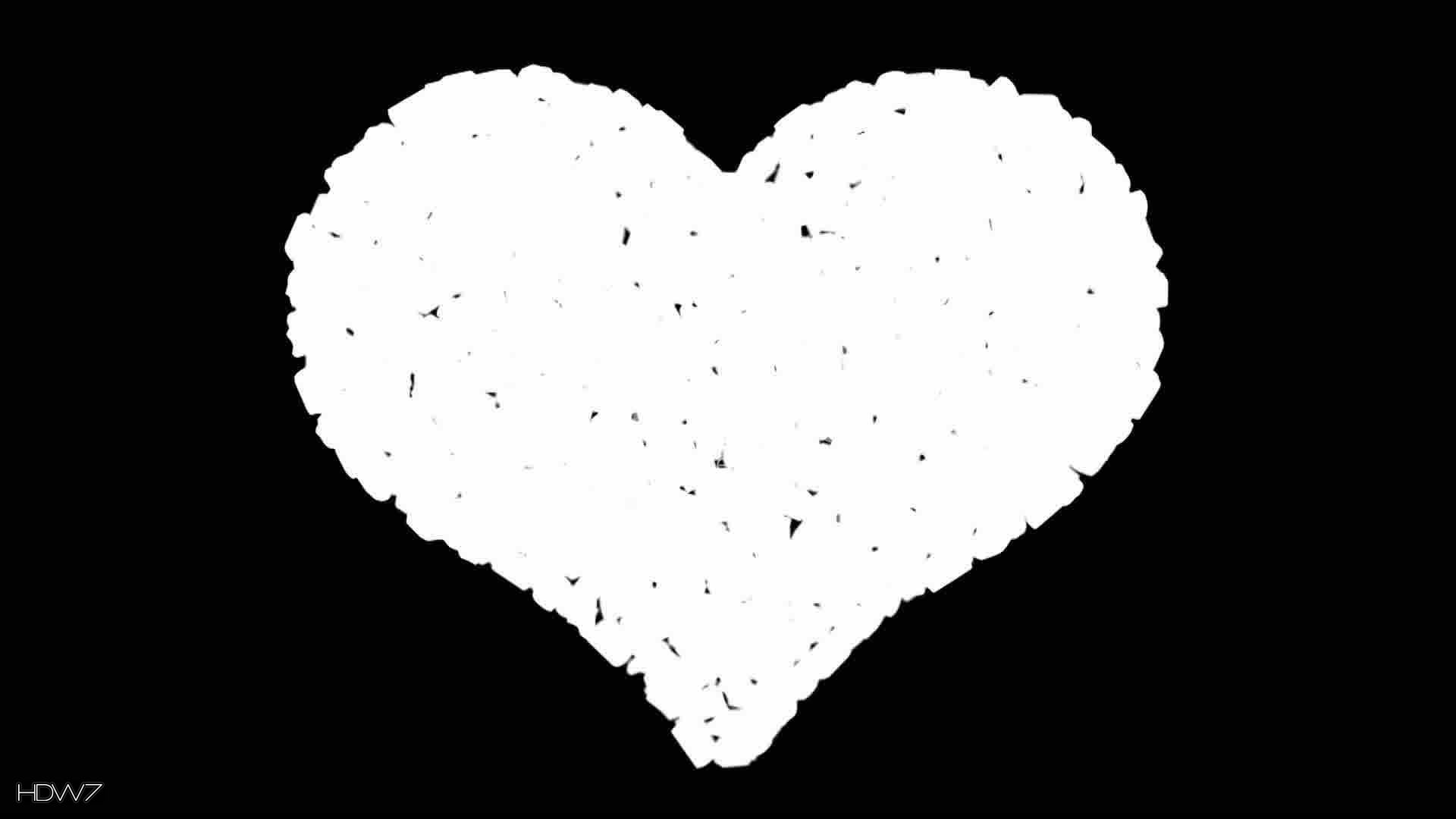 Белое сердце на черном фоне