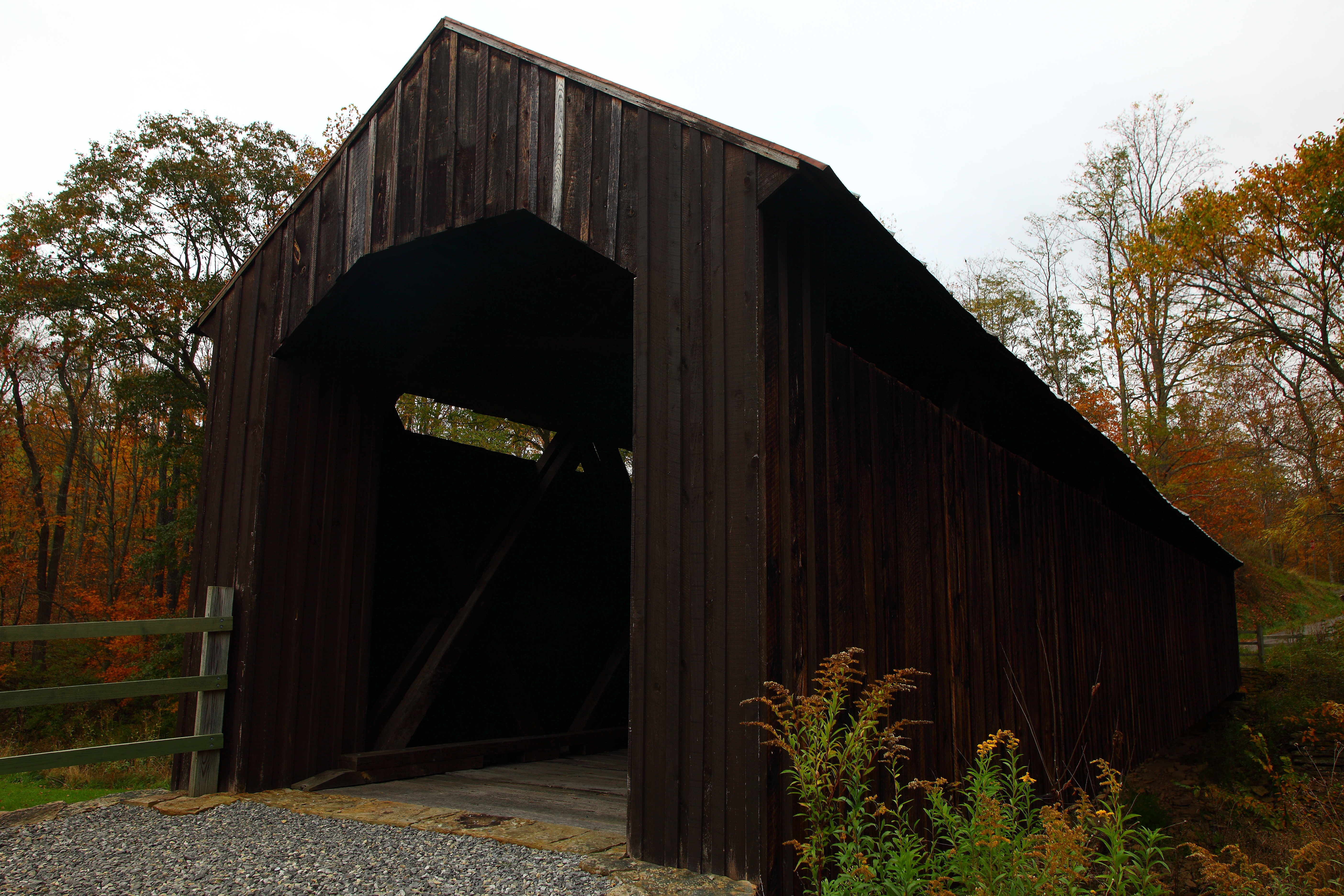 Covered Country Bridge Fall Foliage Structures Free Nature Pictures