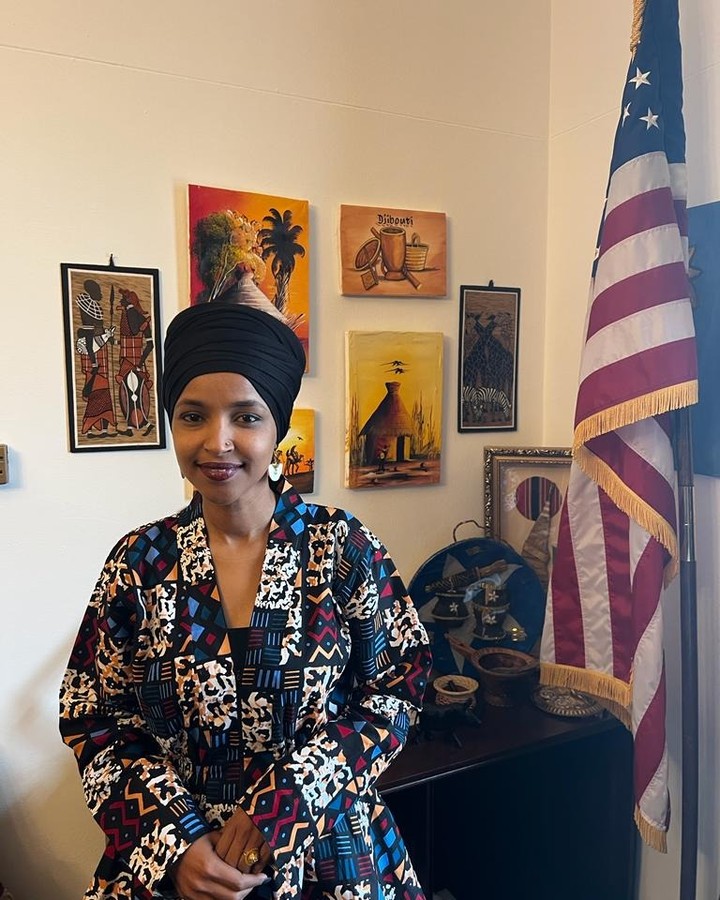 Ilhan Omar Net Worth Wiki Husband Age Biography Height Wallpaper