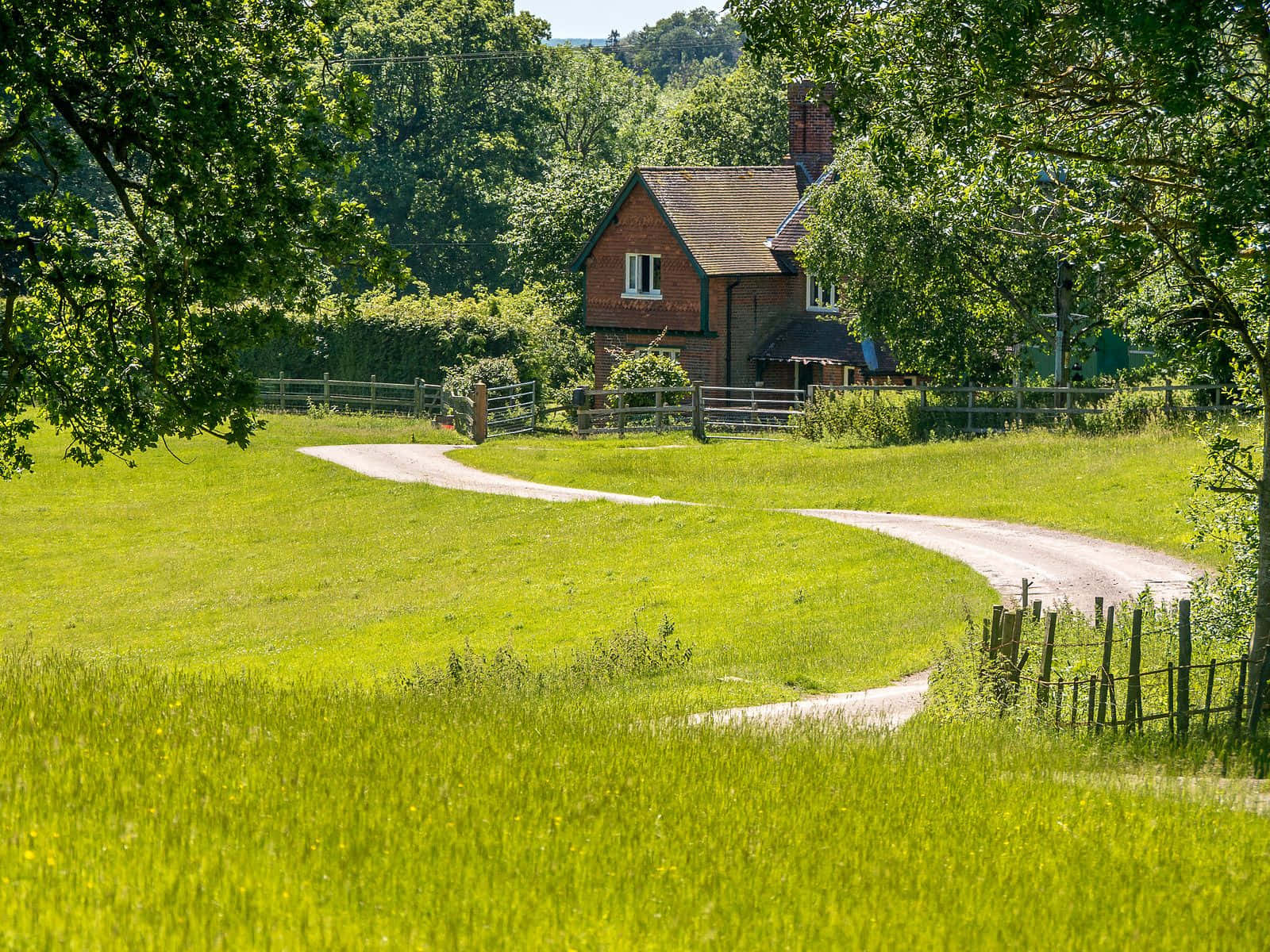 Farmhouse Desktop Wallpaper