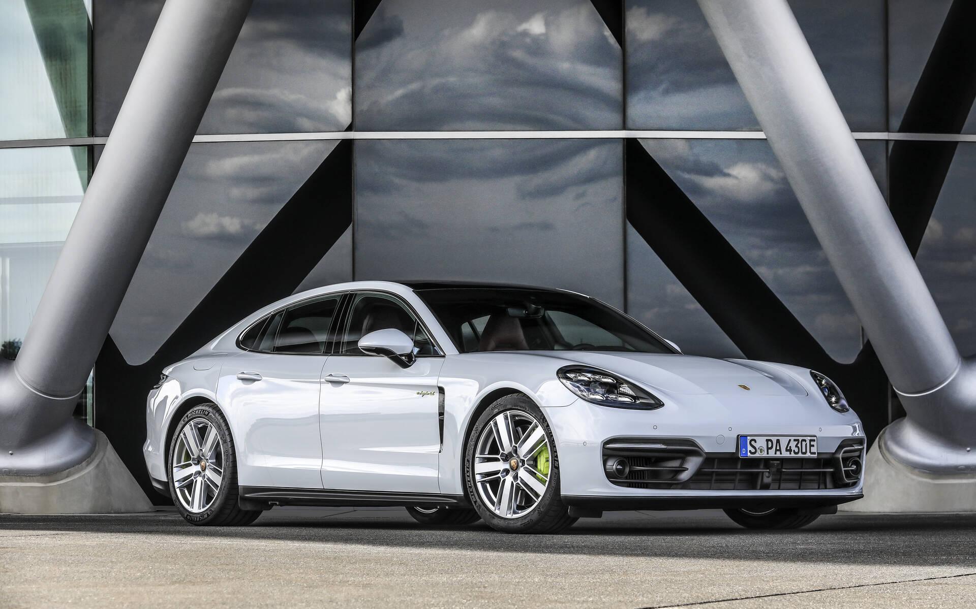  60 Porsche Panamera 2023 Wallpapers WallpaperSafari