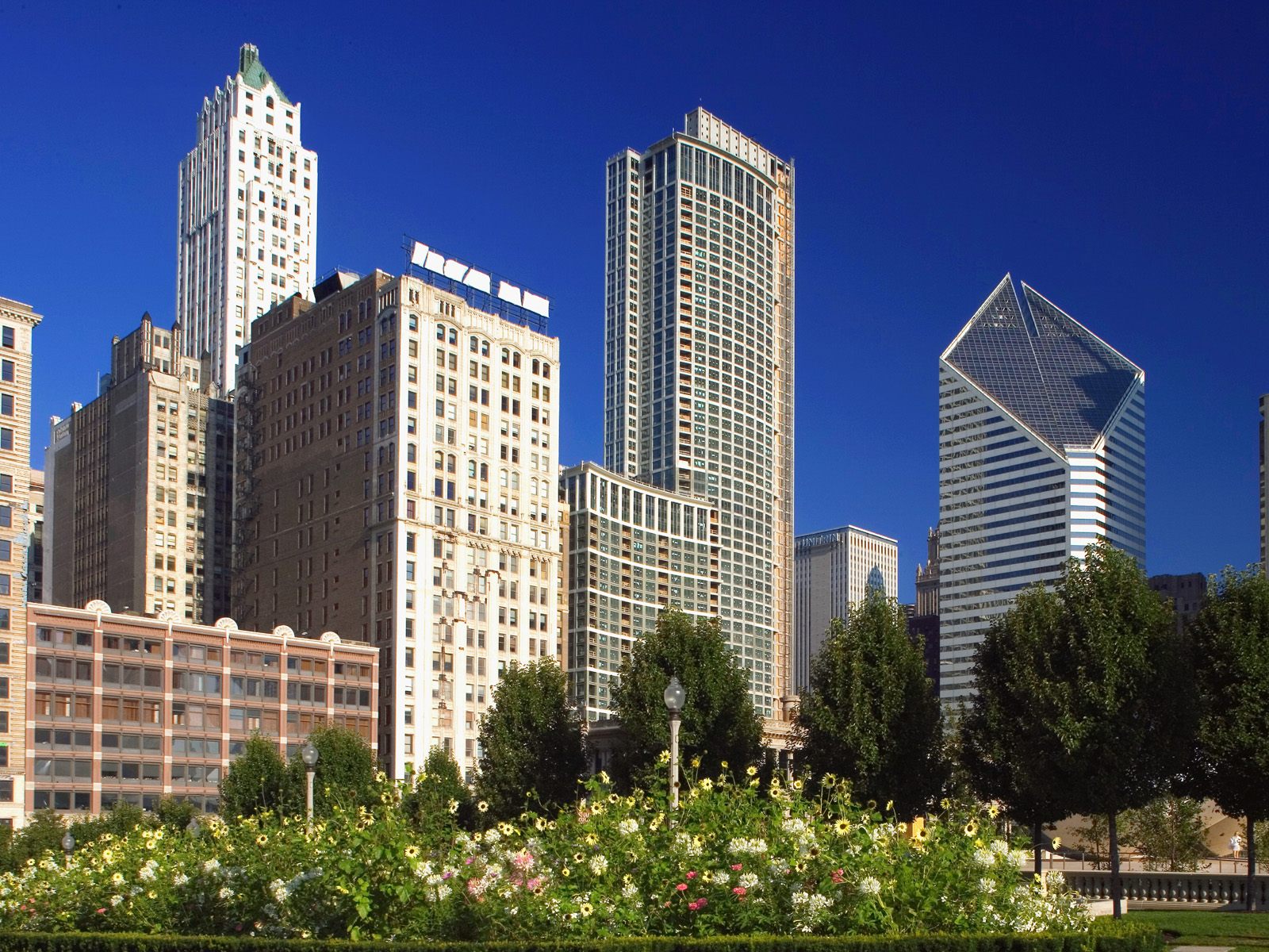  HQ Chicago Skyline From Millennium Park Illinois Wallpaper 1600x1200
