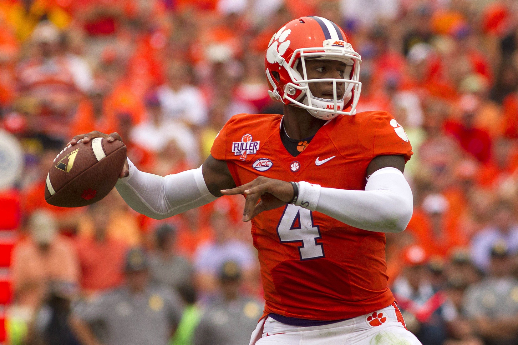 Deshaun Watson Surges Into Heisman Discussion With Six Tds