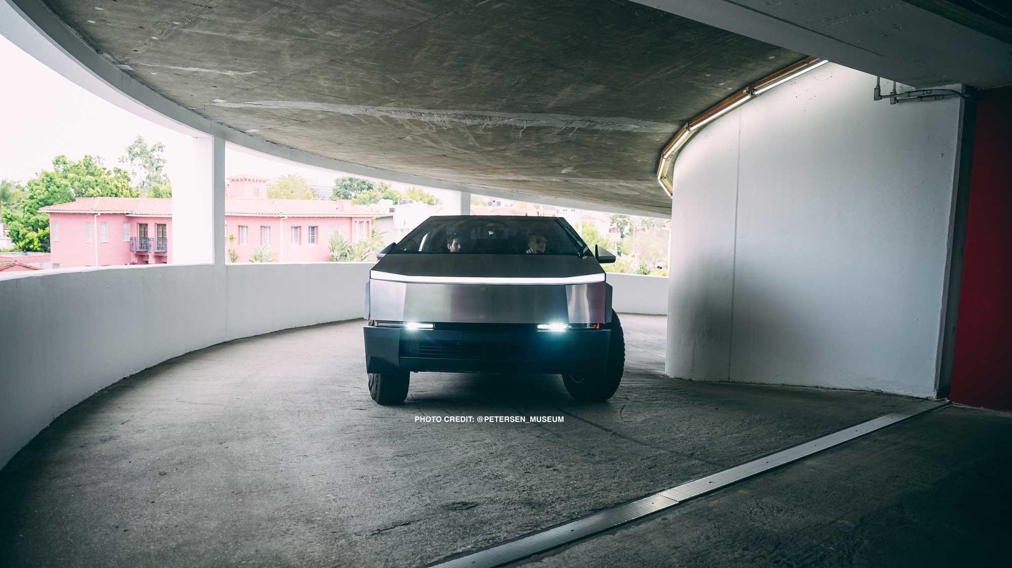 Tesla Cybertruck Detail Scentwedge