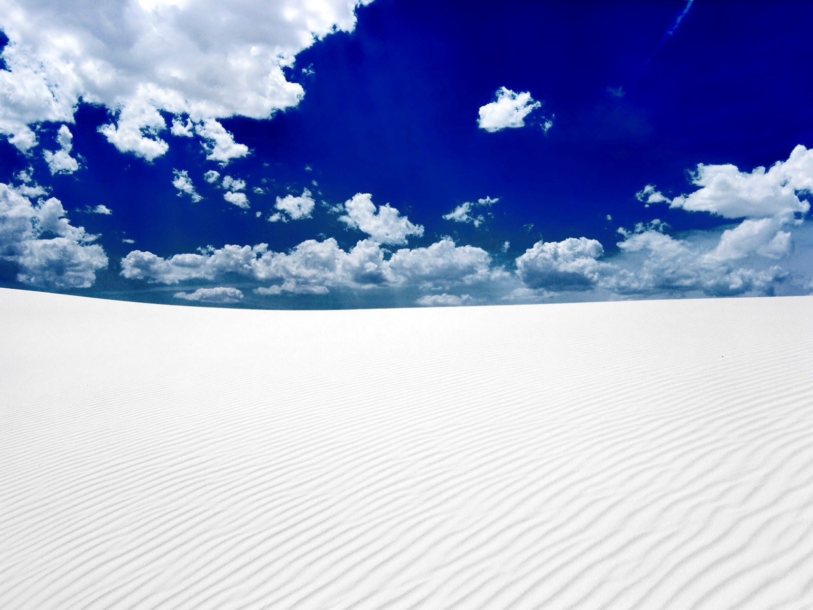 Beautiful White Sand Desert Wallpaper HD