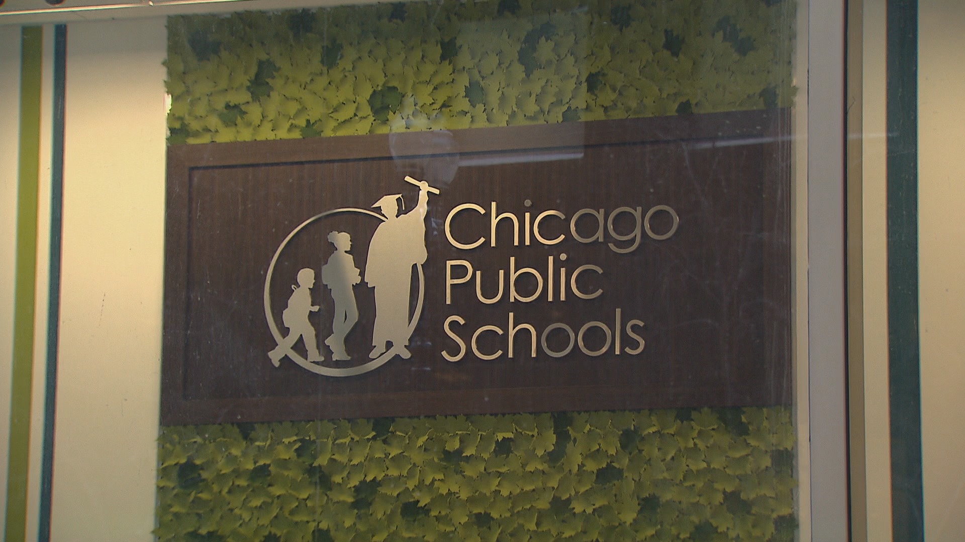 Cps Delays Budget Vote Announces Hundreds Of Staffing Cuts
