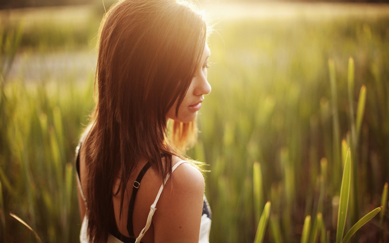 Beautiful Girl Wallpaper HD
