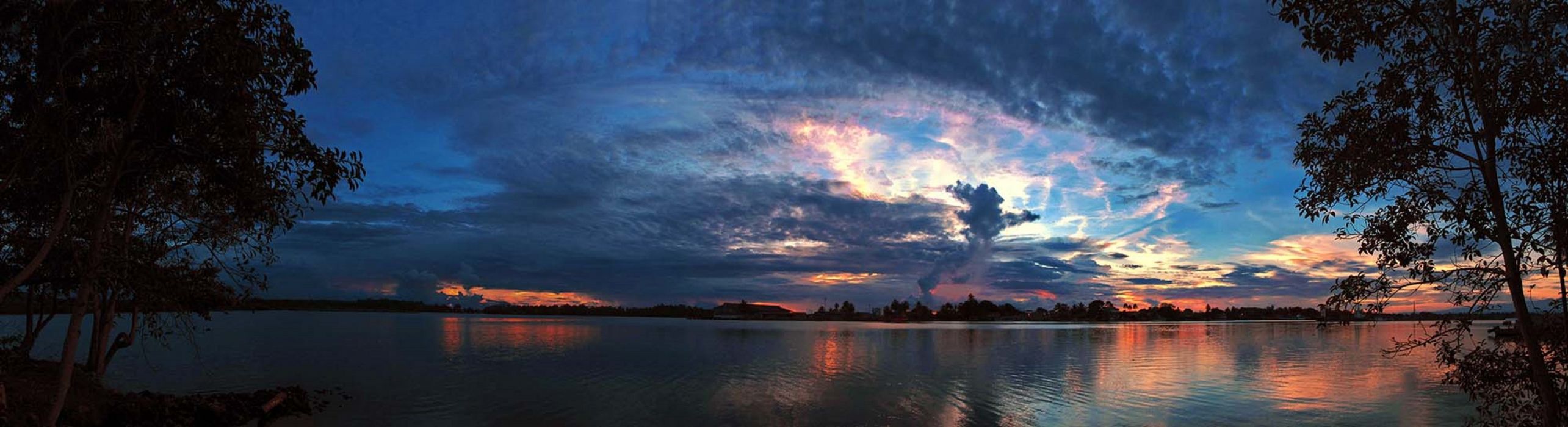 Panorama Dual Monitor Water Sky Clouds West Of The Sun