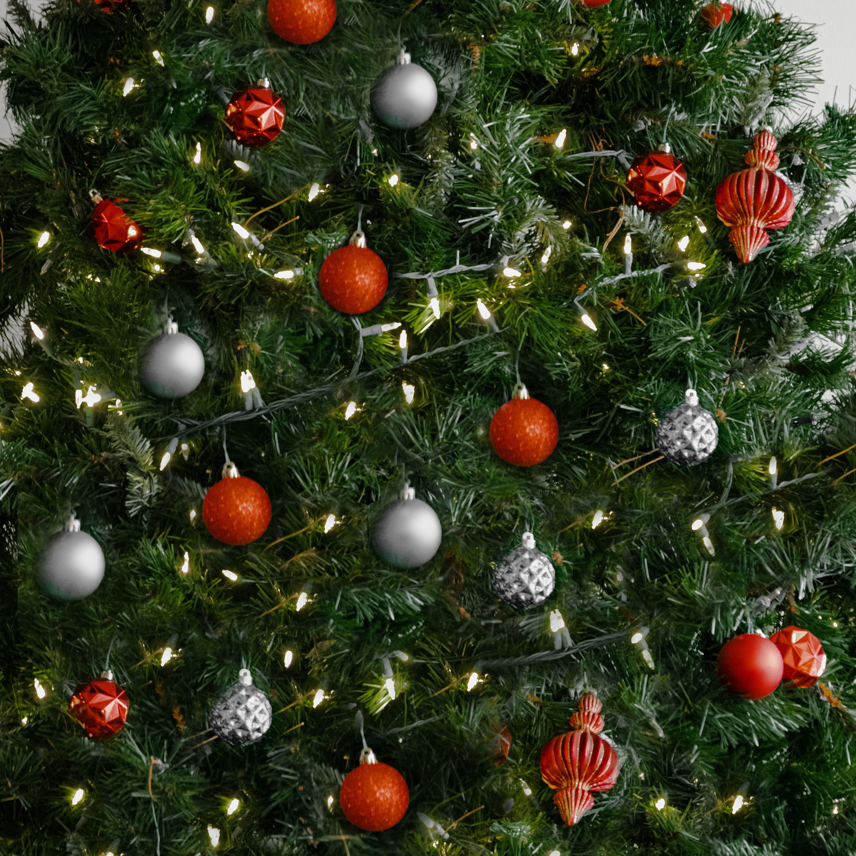 Wallpaper Christmas Tree Garlands Decorations