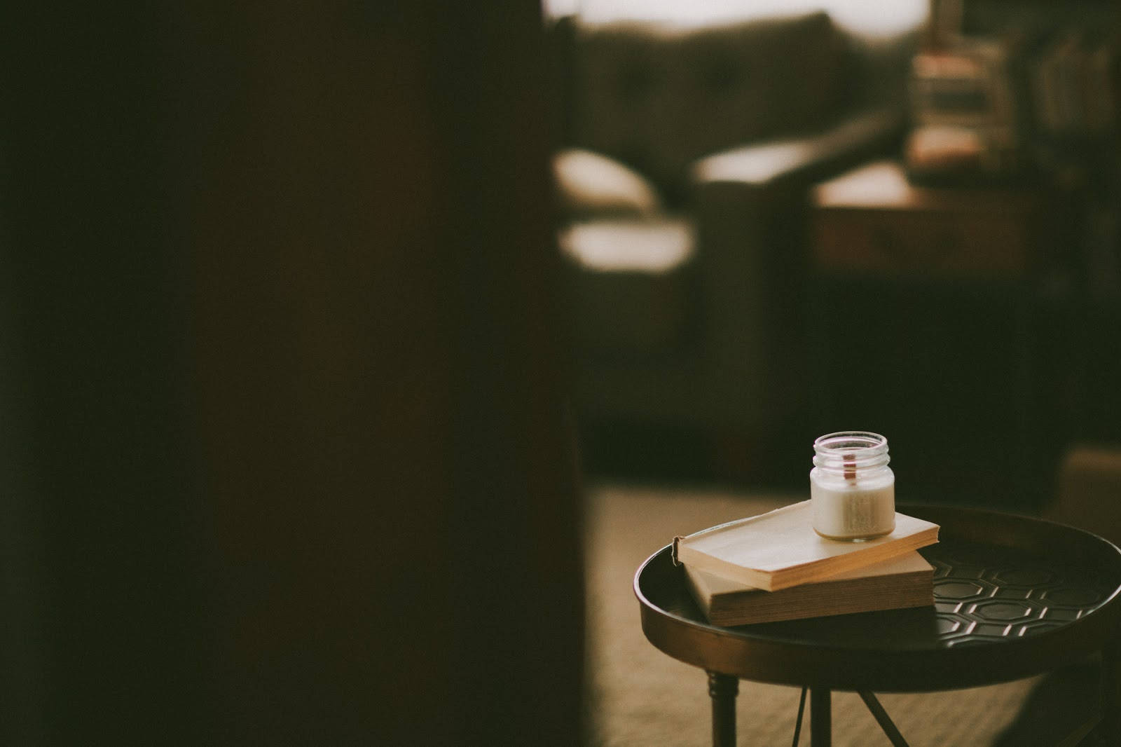 Candle On Table For Laptop Wallpaper