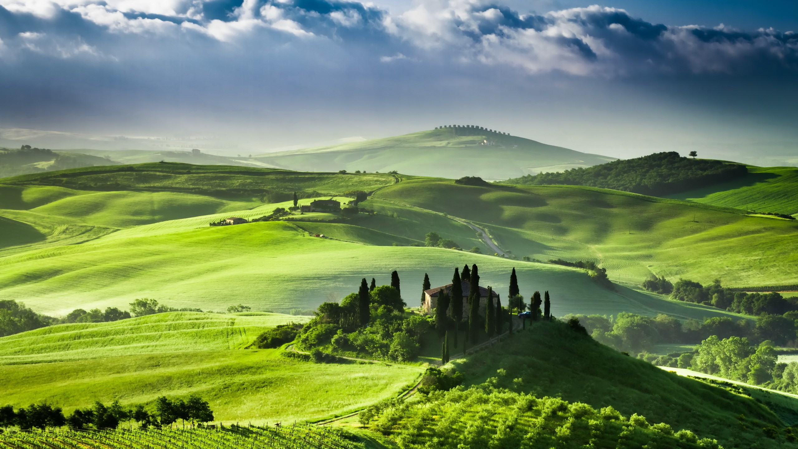 Tuscan Serenity Wallpaper