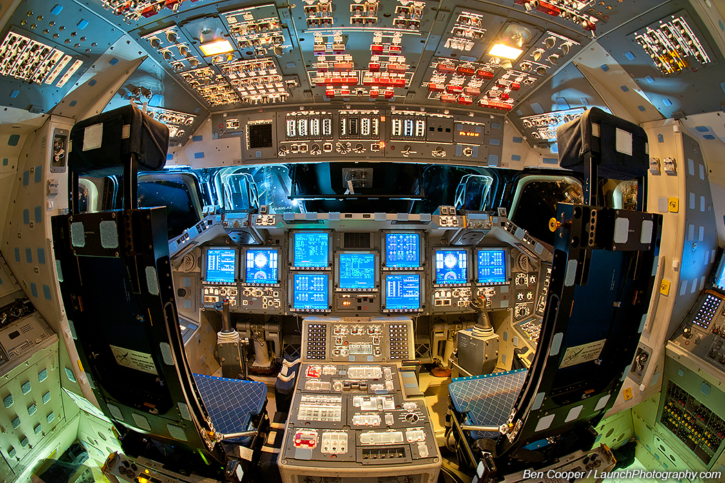 Powered Flight Deck of the Space Shuttle Endeavour photos