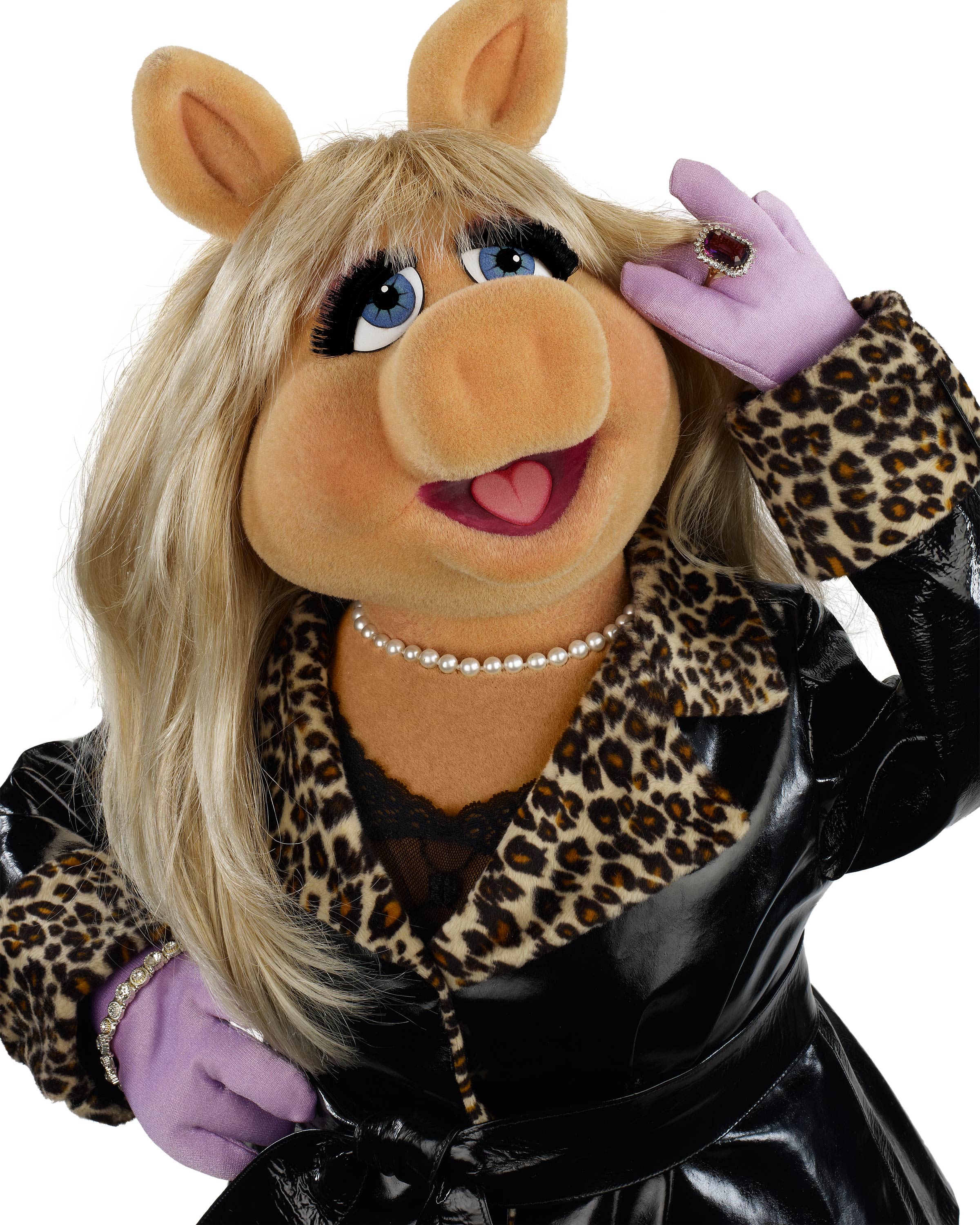 Miss Piggy from the 2011 Muppet Movie wallpaper   Click picture for
