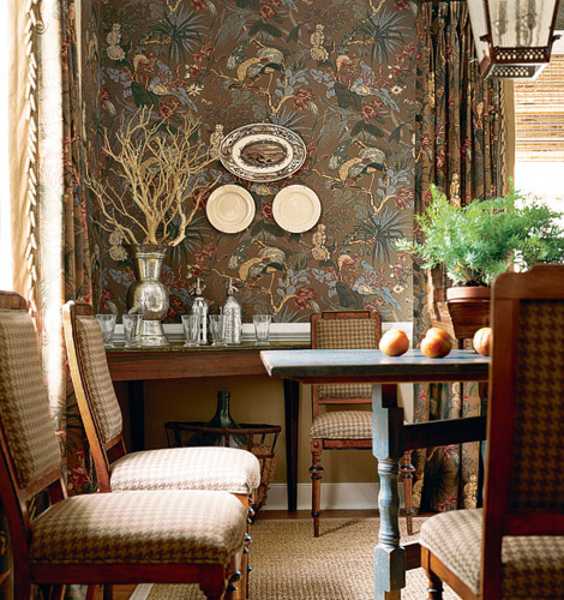 Colonial Style Wallpaper And Furniture