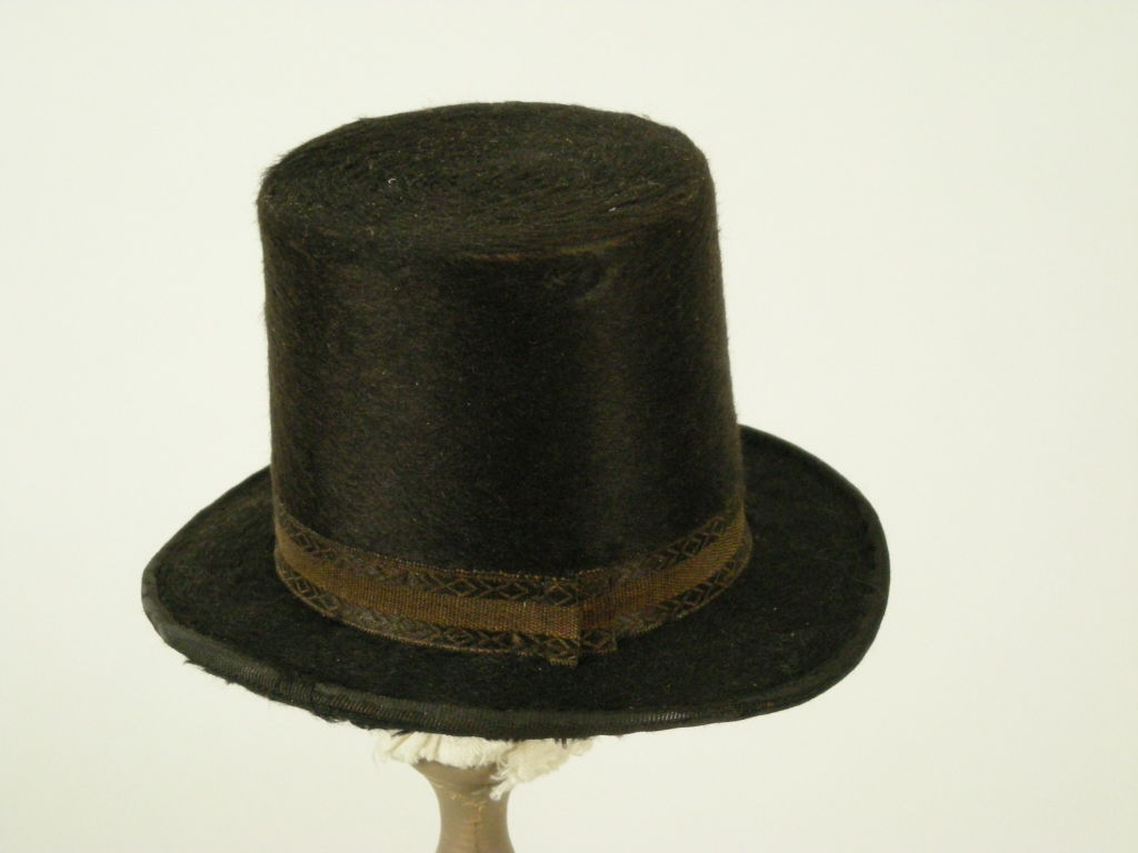 RARE 19TH CENTURY MINIATURE TOP HAT WITH WALLPAPER BOX at 1stdibs