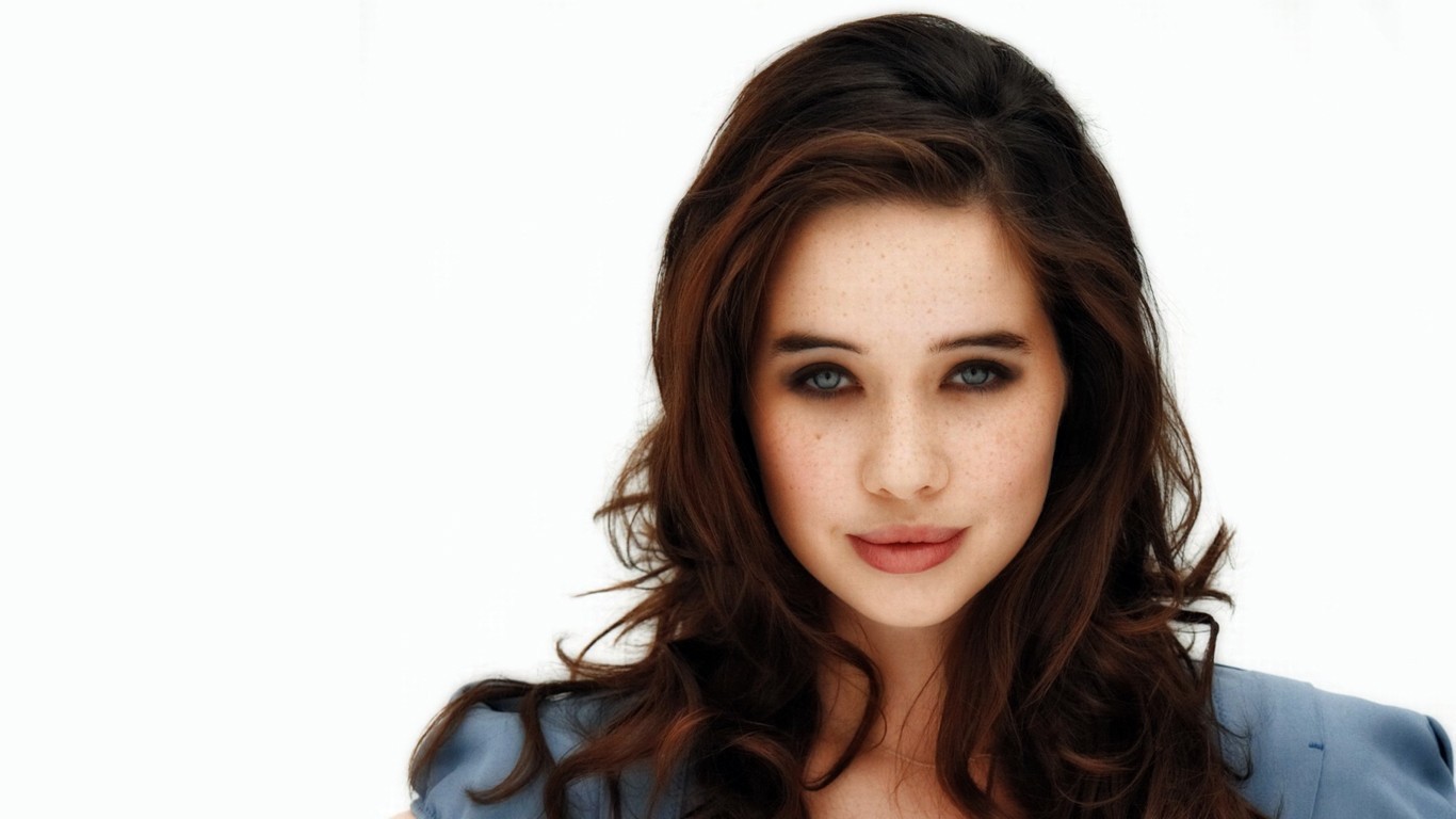 Anna Popplewell Wallpaper Image Photos Pictures Background