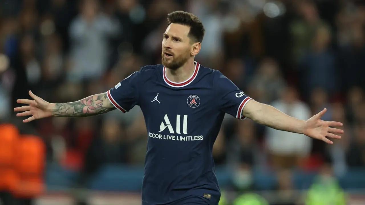 Ligue 1 Champions Paris Saint Germain unveil 2022 23 home jersey