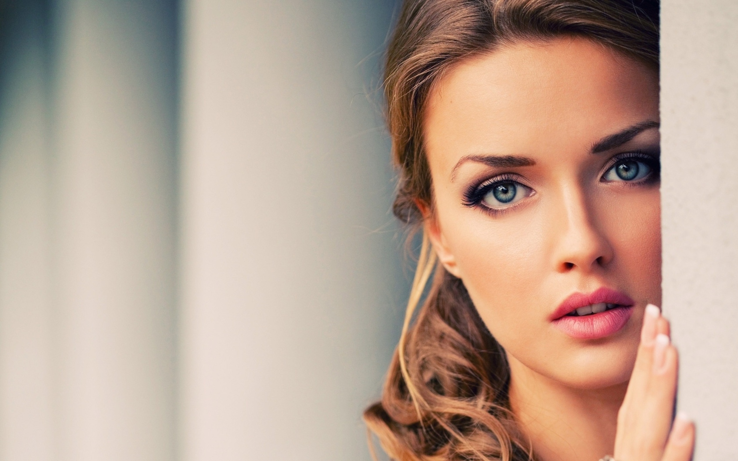 Elegant Woman Face HD Wallpaper