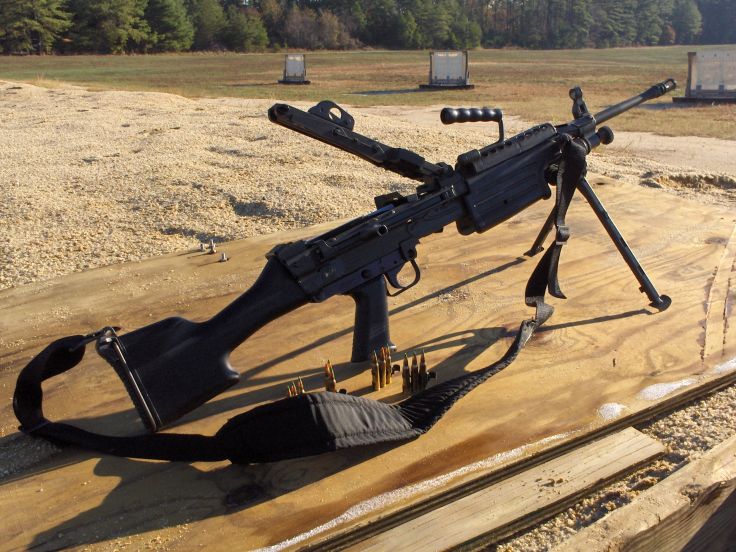 M249 SAW machine weapon gun military ammo e wallpaper 2304x1728
