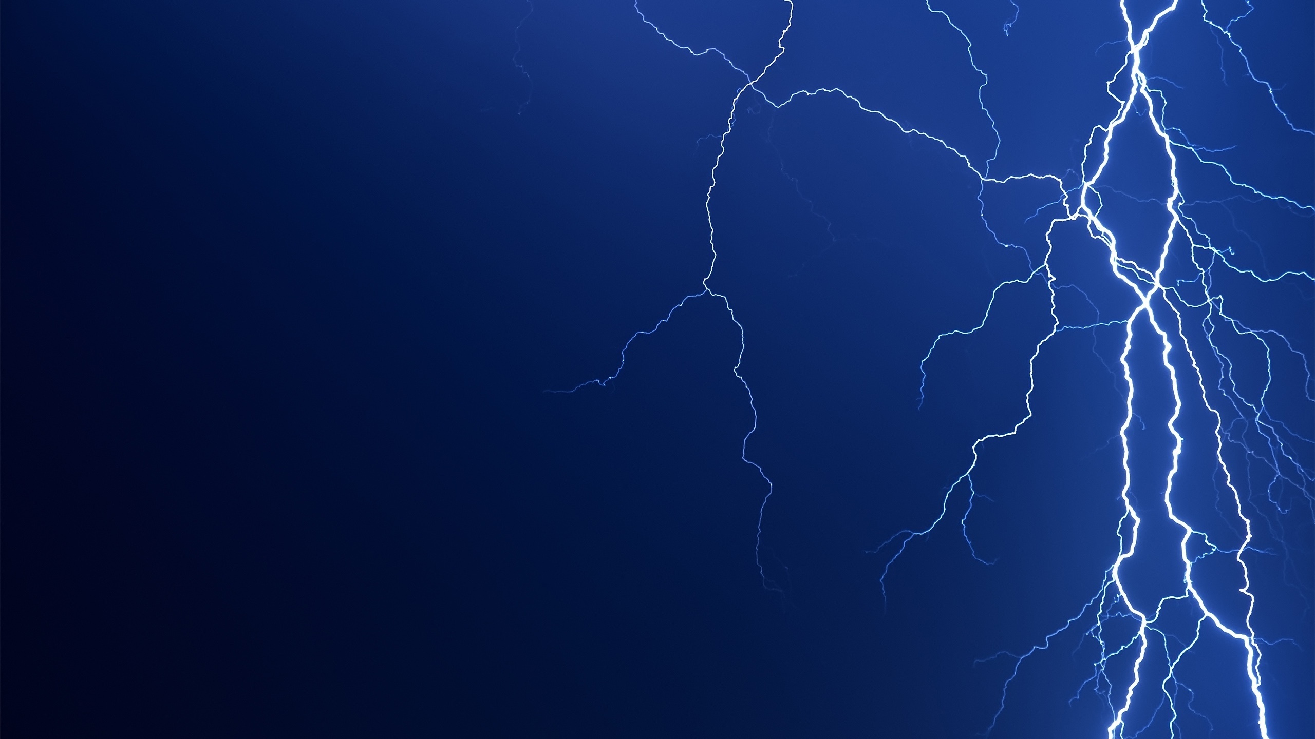 Lightning Bolt Desktop Pc And Mac Wallpaper
